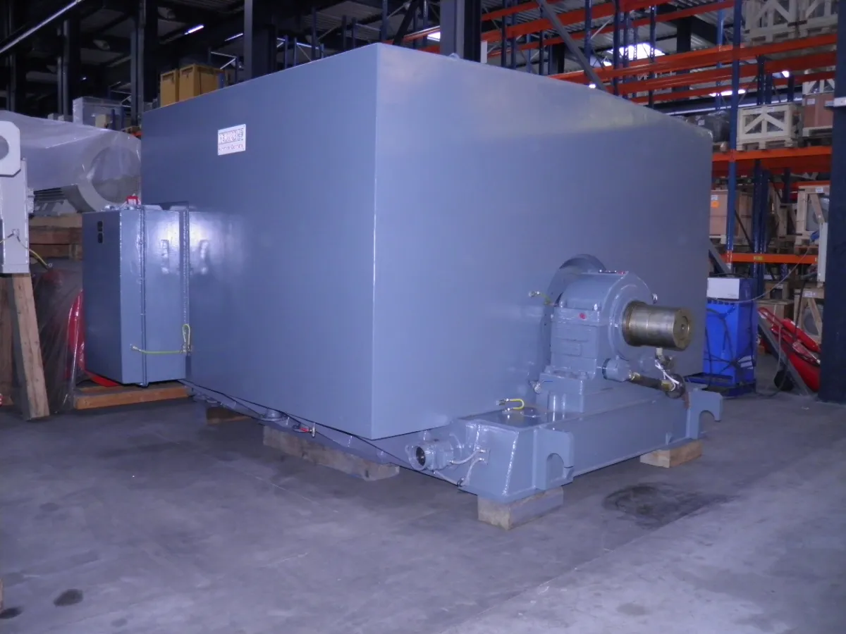 HELMKE AW900R8X4KD Energieanlagen
