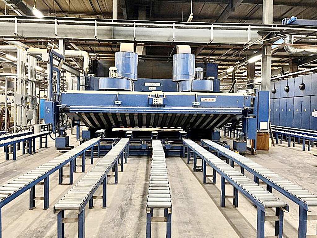 Cremona Furnieranlage