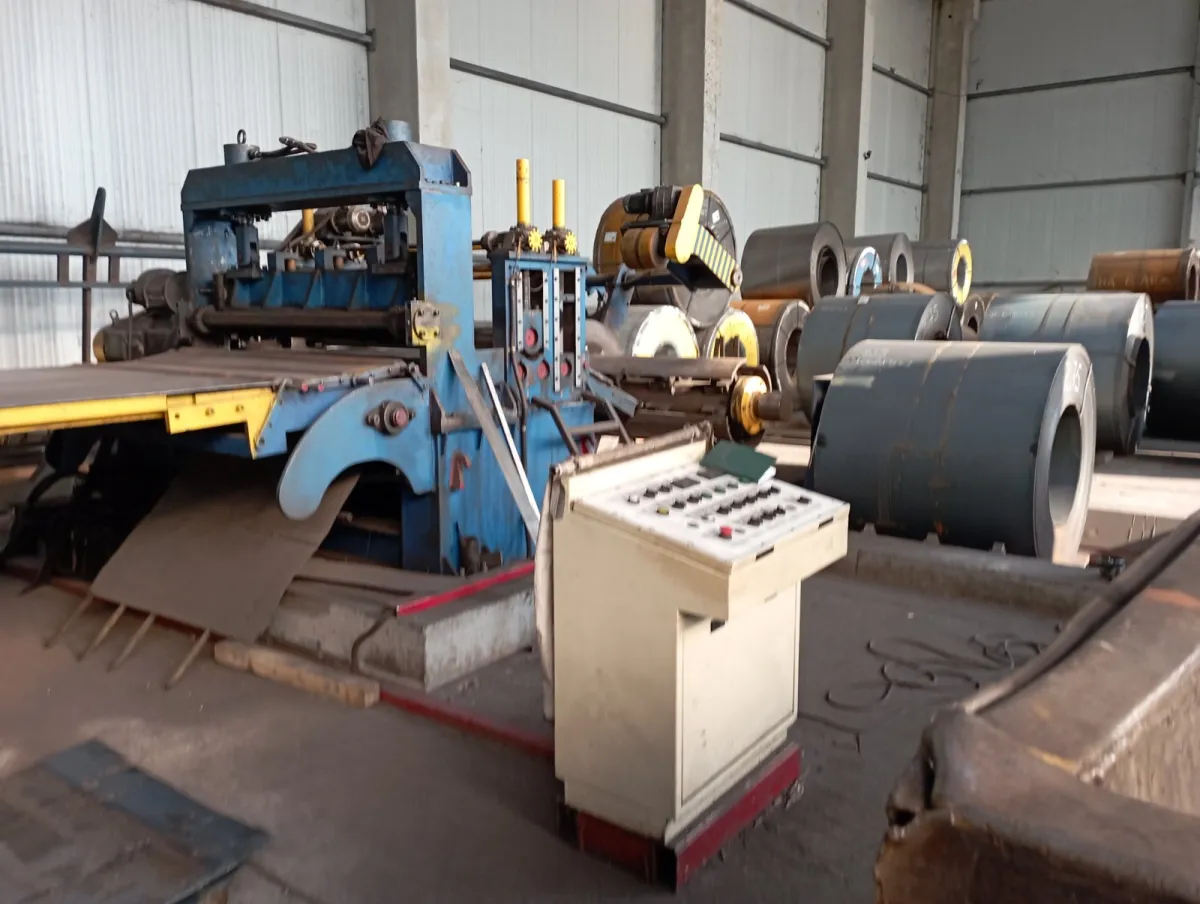 Winfos Longitudinal Slitting Line YC 180 Schneidemaschine