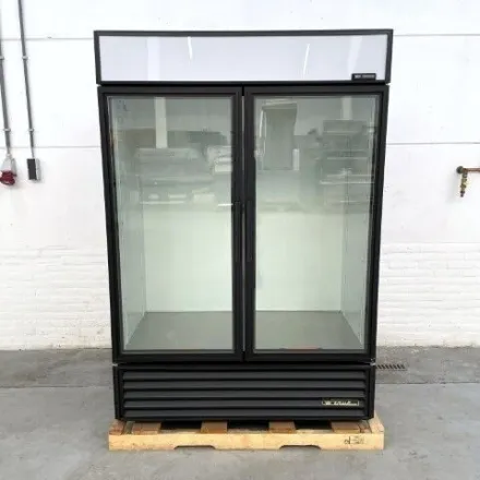 True GDM 49 LD Kühlvitrine – RESALE