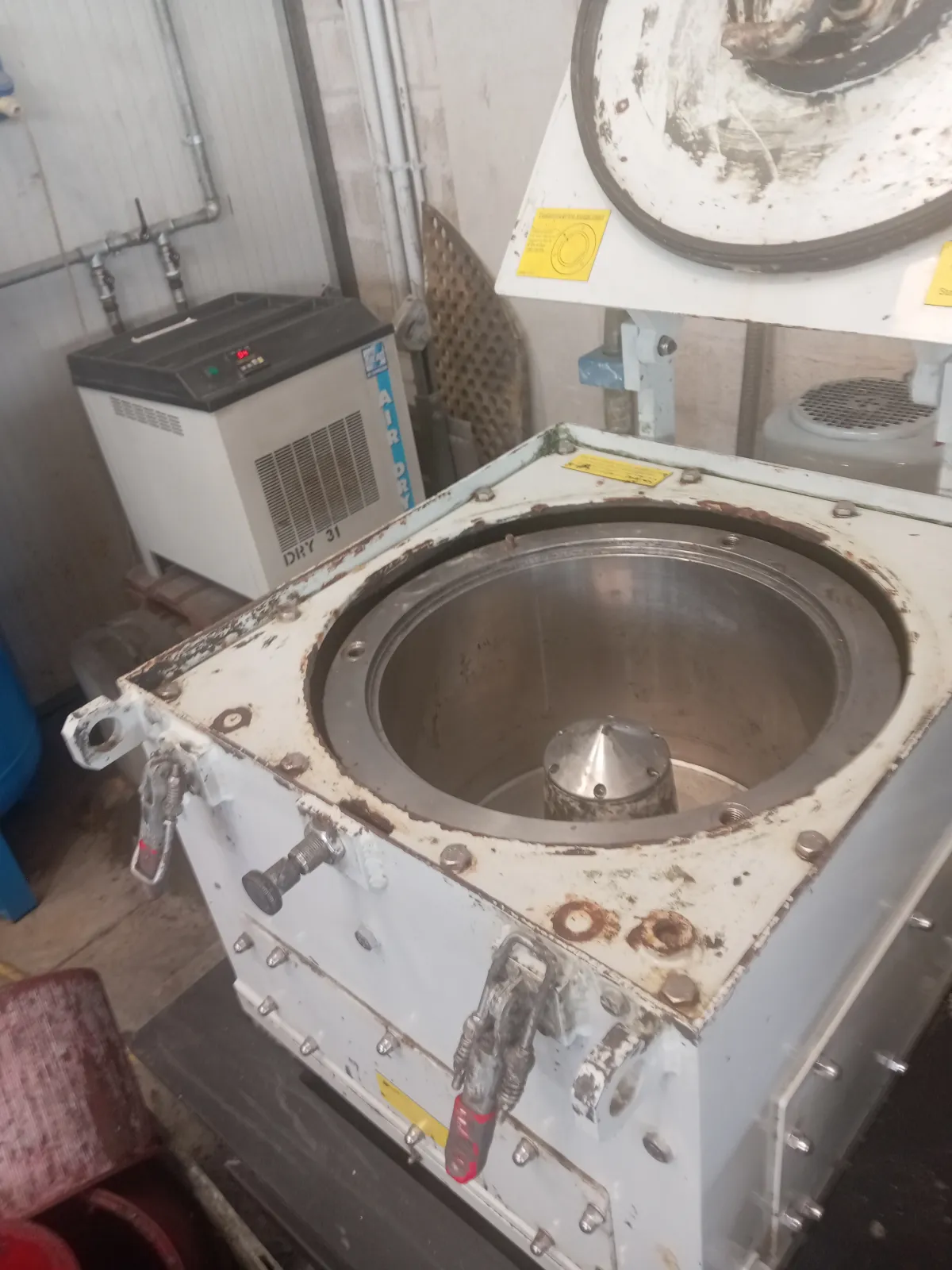 Rosler Centrifuge Z 800 Ausrüstung für die Oberflächenveredelung