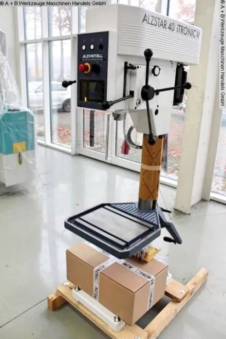 Alzmetall ALZSTAR 40 iTRONIC-V Säulenbohrmaschine – RESALE