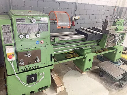 Meuser MOL Leit- und Zugspindeldrehmaschine – RESALE