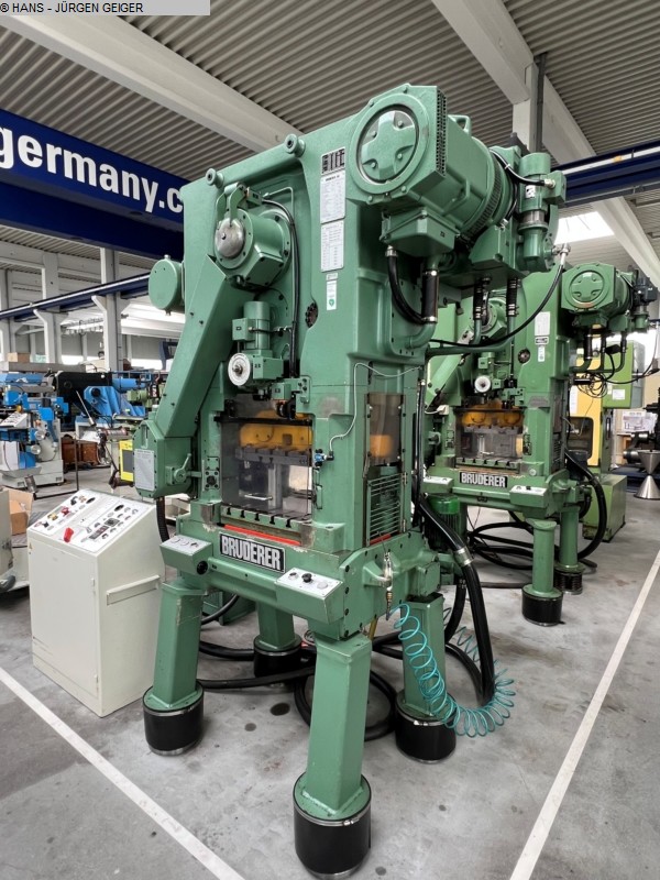 BRUDERER BSTA 25 Stanzautomat
