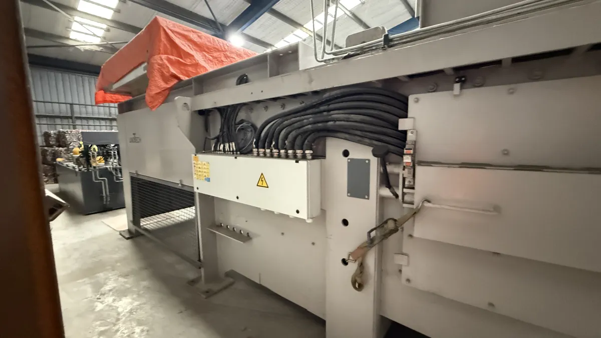 UnoTech 200 V5H4 RB Ballenpresse