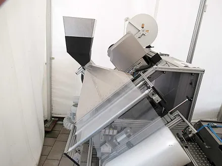 Avt 300-FF/XX°-FB Folienverpackungsmaschine – RESALE