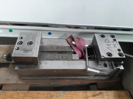 Röhm RKK 4 (5) NC Kompakt Spanner Schraubstock – RESALE