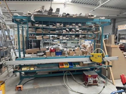 Eder + Mueller Fluegelanschlagtisch Beschlagcenter – RESALE
