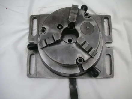 Rundtisch mit 3 Backenfutter, Ø 200 mm – RESALE