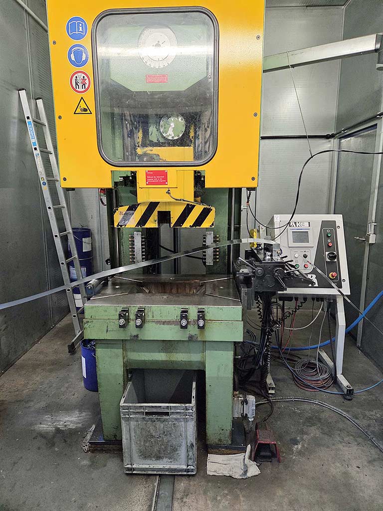 EBU HK 80 FR Stanzpresse