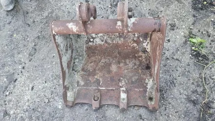 Big Tieflöffel mit Zähne 60 cm Backhoe bucket with teeth 60 cm – RESALE
