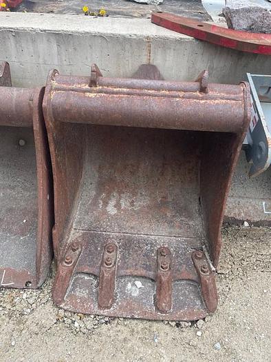 Big Tieflöffel 46 cm mit Arden ... Backhoe bucket 40 cm – RESALE
