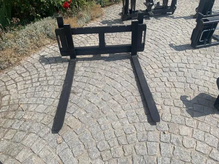 Big Palettengabel 120cm mit Mer... Palettengabel 120cm mit Merlo ZM2 2 Tonnen – RESALE
