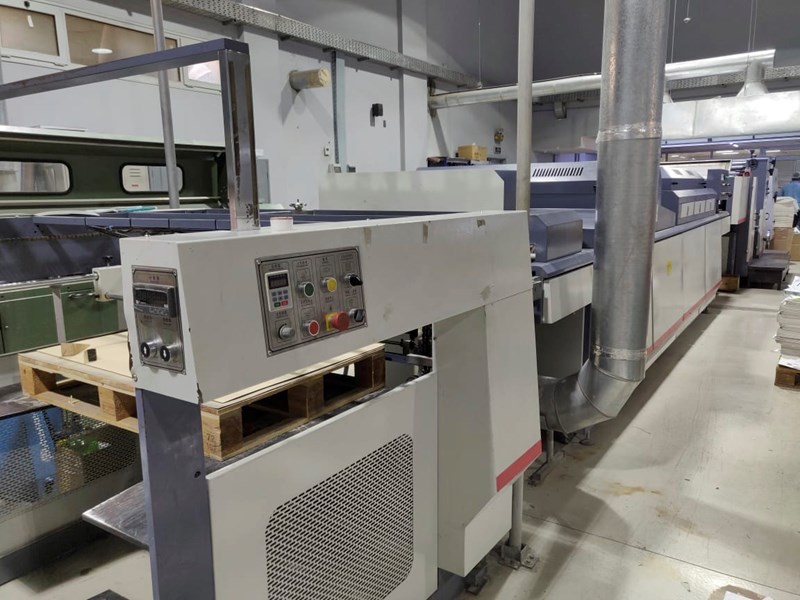 Champion UV Laminating
