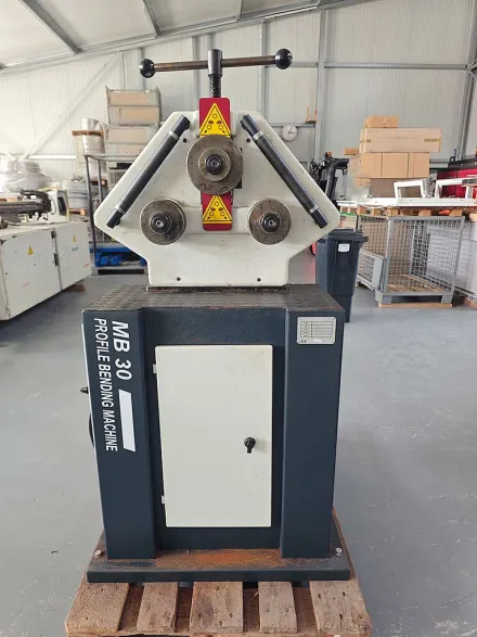 Kbb MB 30 Ringbiegemaschine – RESALE