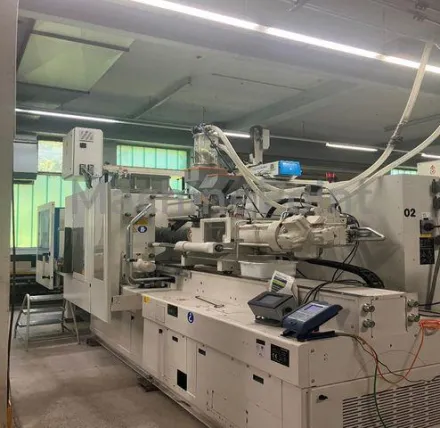 Krauss Maffei KM 300-1000 CX Spritzgussmaschinen von 250t bis 500t – RESALE