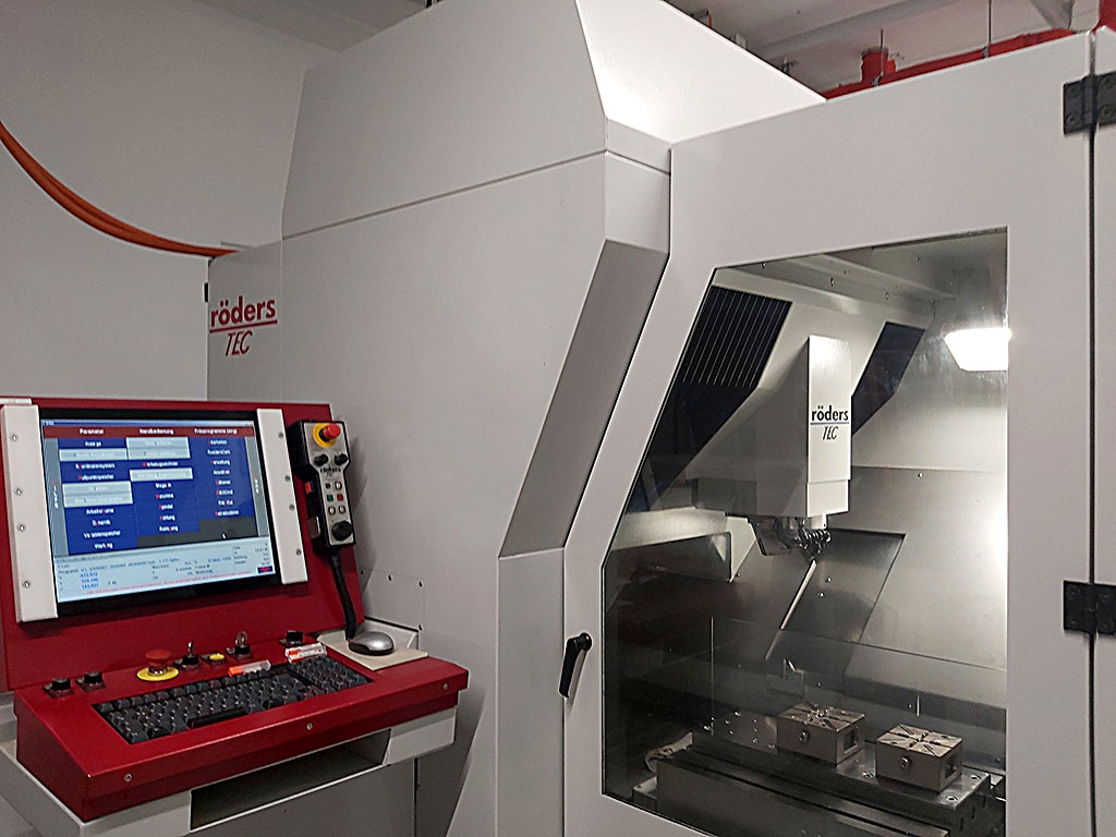 Röders RXP 500 CNC Bearbeitungszentrum