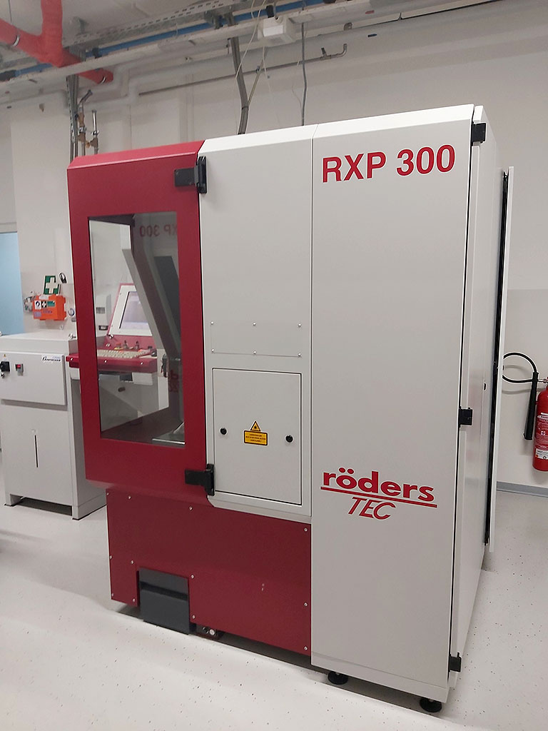 Röders RXP 300 CNC Bearbeitungszentrum