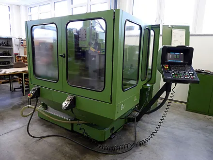 Deckel FP 4 AT CNC Fräsmaschine – RESALE