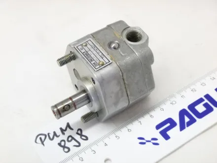 Orsta Hydraulik Zahnradpumpe BCW 1,6  TGL 17-747407 – RESALE