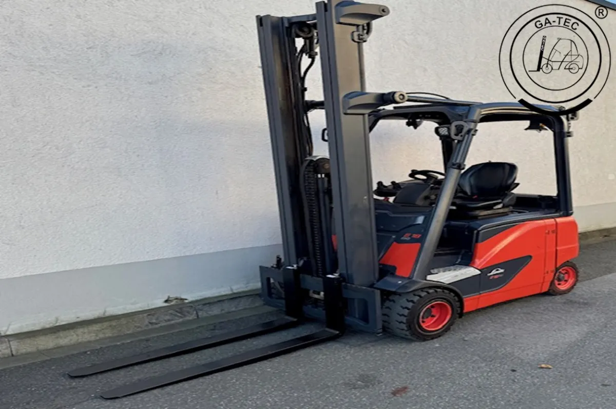Linde E18PH Elektro 4-Rad