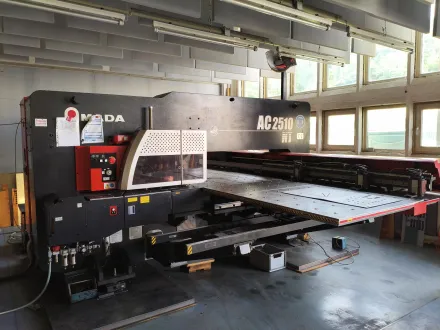 Amada AC-2510 NT Stanzmaschine – RESALE