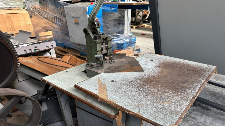 Kolbus ECK corner cutter Verschiedene