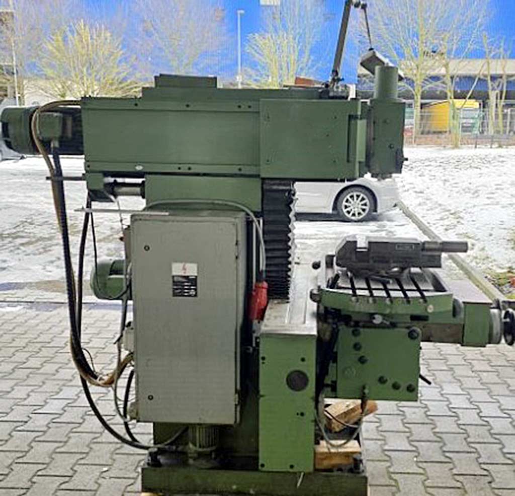 Deckel Maho MH 700 Werkzeugfräs- und Bohrmaschine