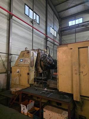 Modul ZFWZ 1250 / 3 Zahnrad-Abwälzfräsmaschine - vertikal – RESALE