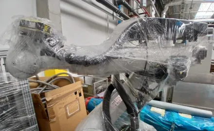 Kuka KR 120 R2700-2 Industrieroboter – RESALE