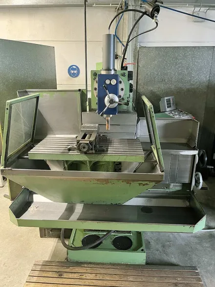 Tos FNGJ 40 Fräsmaschine – RESALE