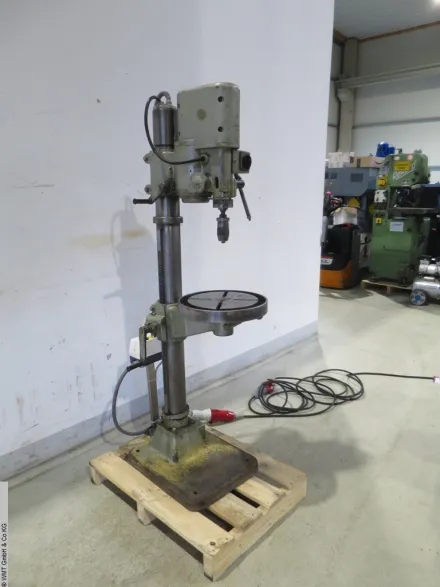 Arboga E 825 Säulenbohrmaschine – RESALE