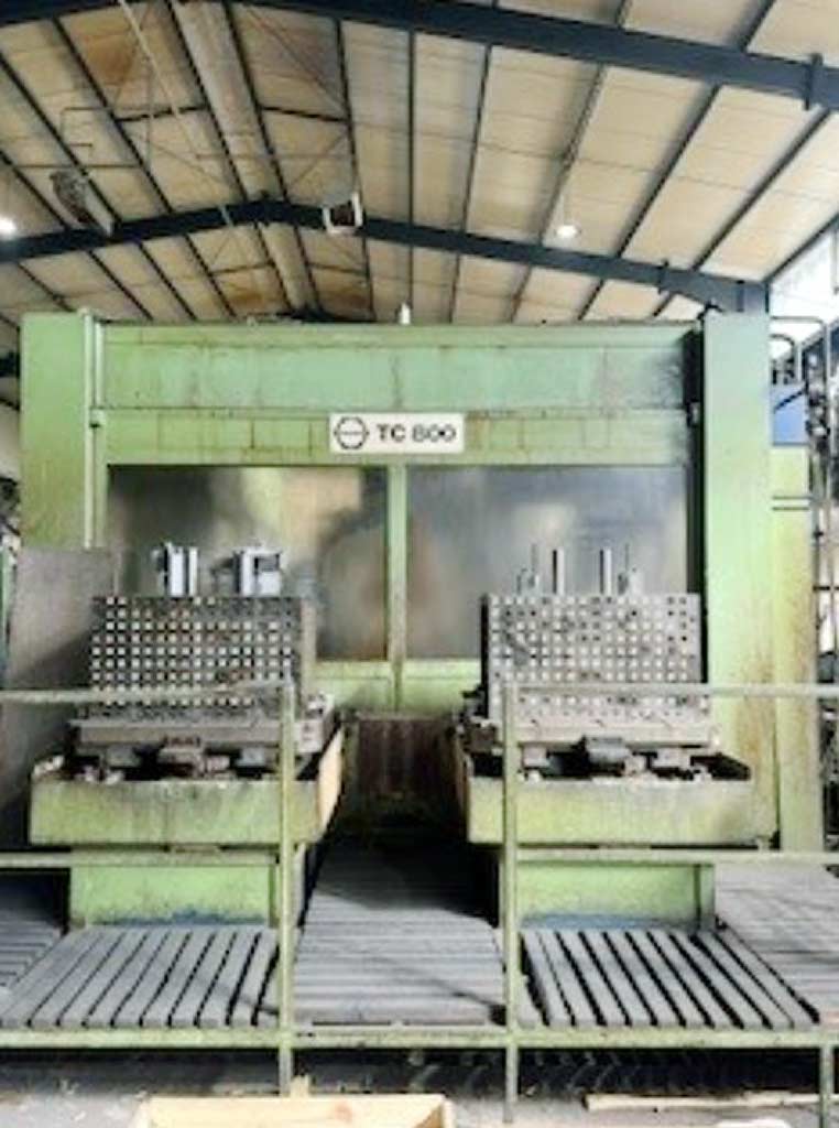 Fritz Werner TC 800 CNC Bearbeitungszentrum