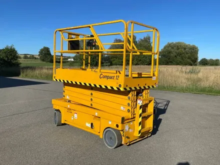 Haulotte Compact 12 Scheren-Arbeitsbühnen – RESALE