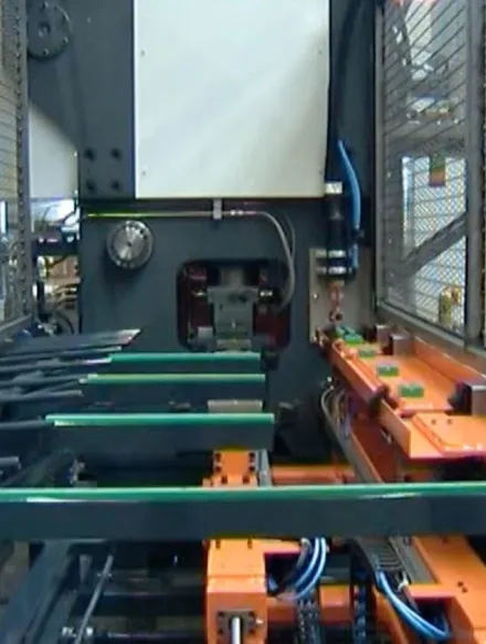 Gfu HP 200 Stauchmaschine – RESALE