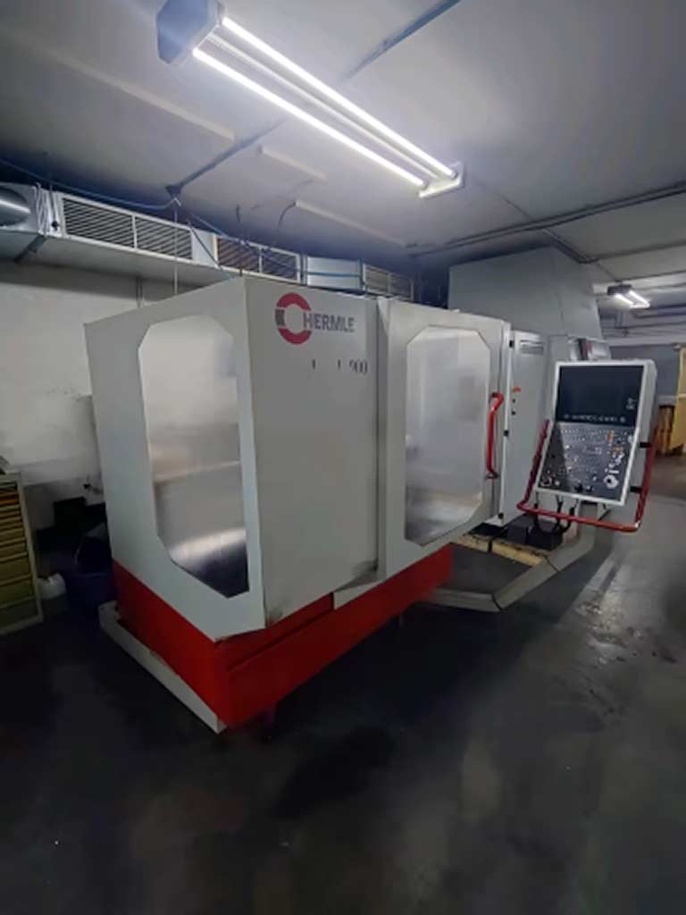 Hermle UWF 900 CNC Werkzeugfräsmaschine