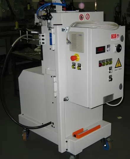Germanplast STRAND PELLETIZER  100 mm w... STRAND PELLETIZER 100 mm wide  for < 200 kg/h 12 strands – RESALE