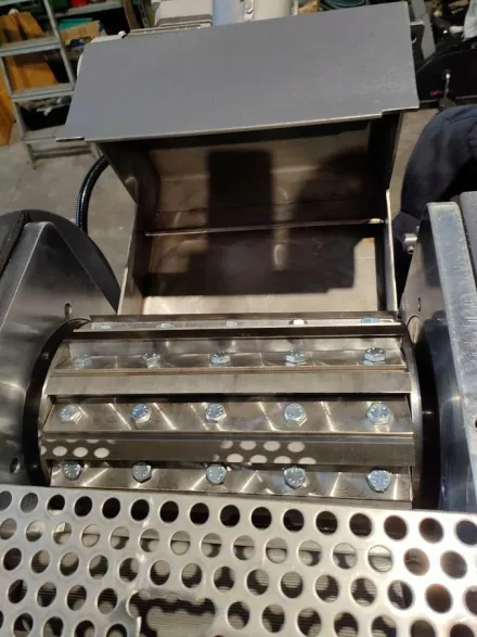 Italian STRAND PELLETIZER 250 mm va... STRAND PELLETIZER 250 mm variable pitch – RESALE