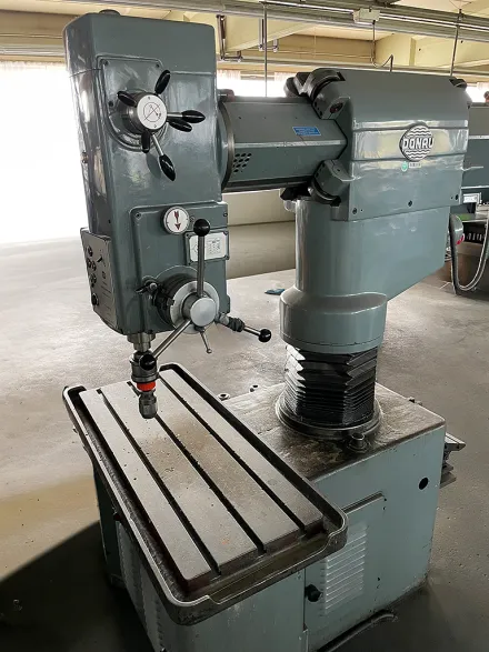 Donau DR32 Schnellradial-Bohrmaschine – RESALE