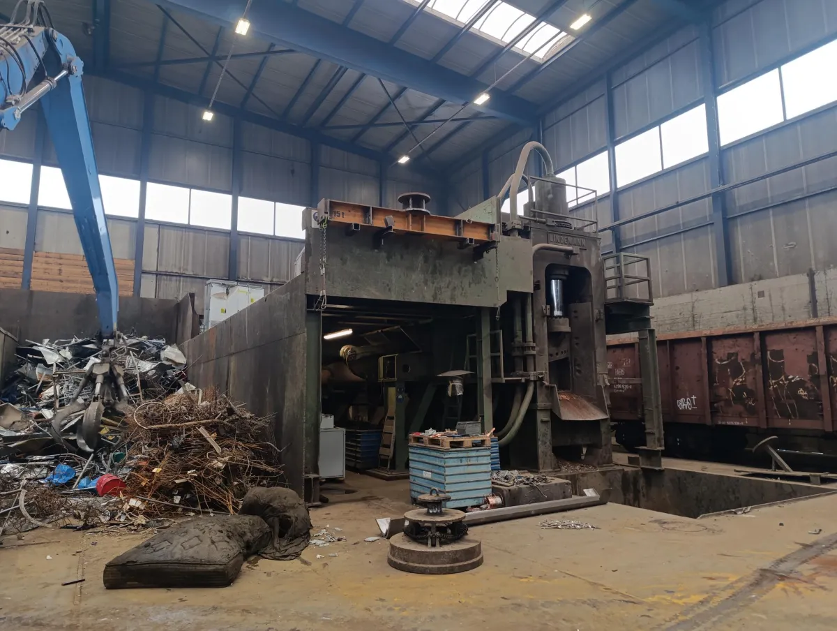 Lindemann LU800 / 8P A60 Shredders