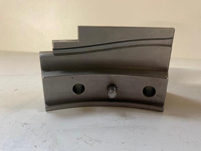 COURTOY R100