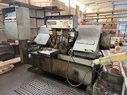 Amada HDA-250 Bandsägeautomat – RESALE