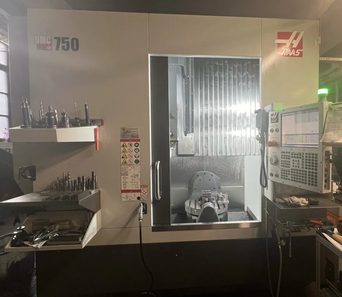 Haas UMC-750 CNC