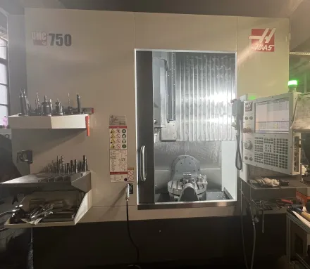 Haas UMC-750 CNC – RESALE