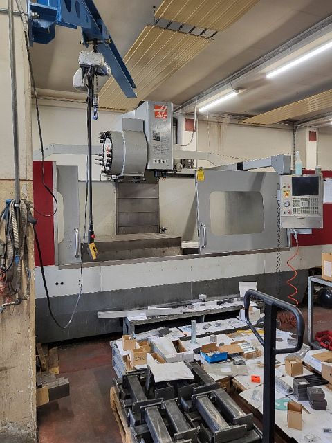 HAAS VF-11B/40HE Bearbeitungszentrum - Vertikal
