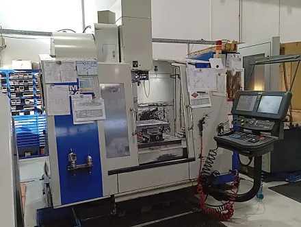 Hurco VMX 24 CNC Vertikales Bearbeitungszentrum – RESALE