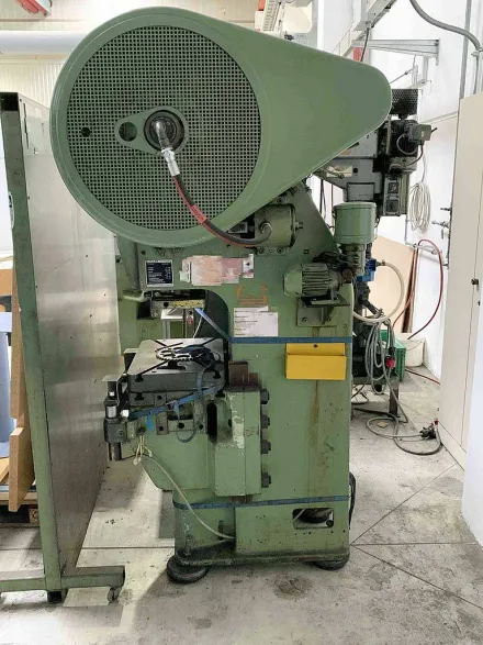 Schuler PDv25/200 Exzenterpresse – RESALE