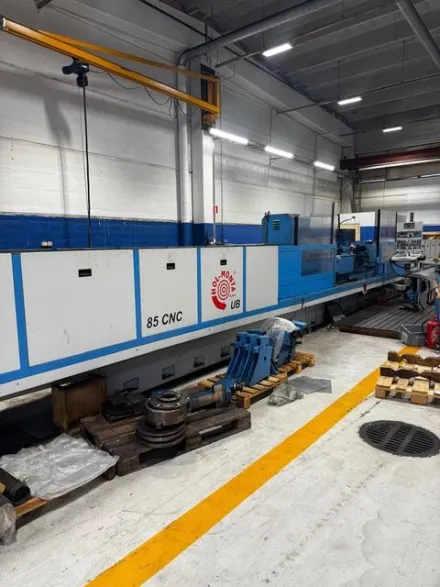 Tos Hol Monta UB 85 x 6000 CNC Rundschleifmaschine - Außen – RESALE