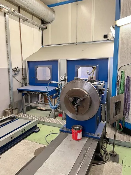 Cloos Romat 520-100/Qirox C Roboterschweißanlage – RESALE