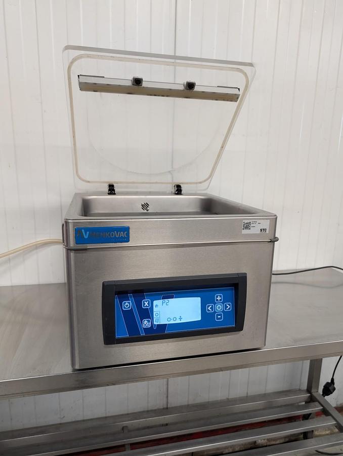 Henkovac T4 vacuum machine